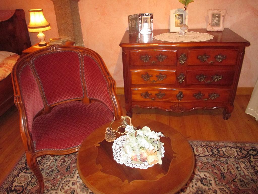 Les Sources Bed & Breakfast Poilley  Exterior photo